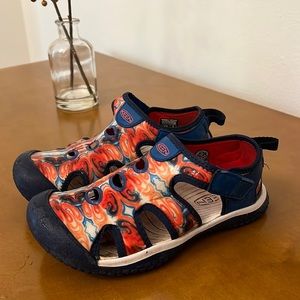 Keen Stingray water shoes size 13